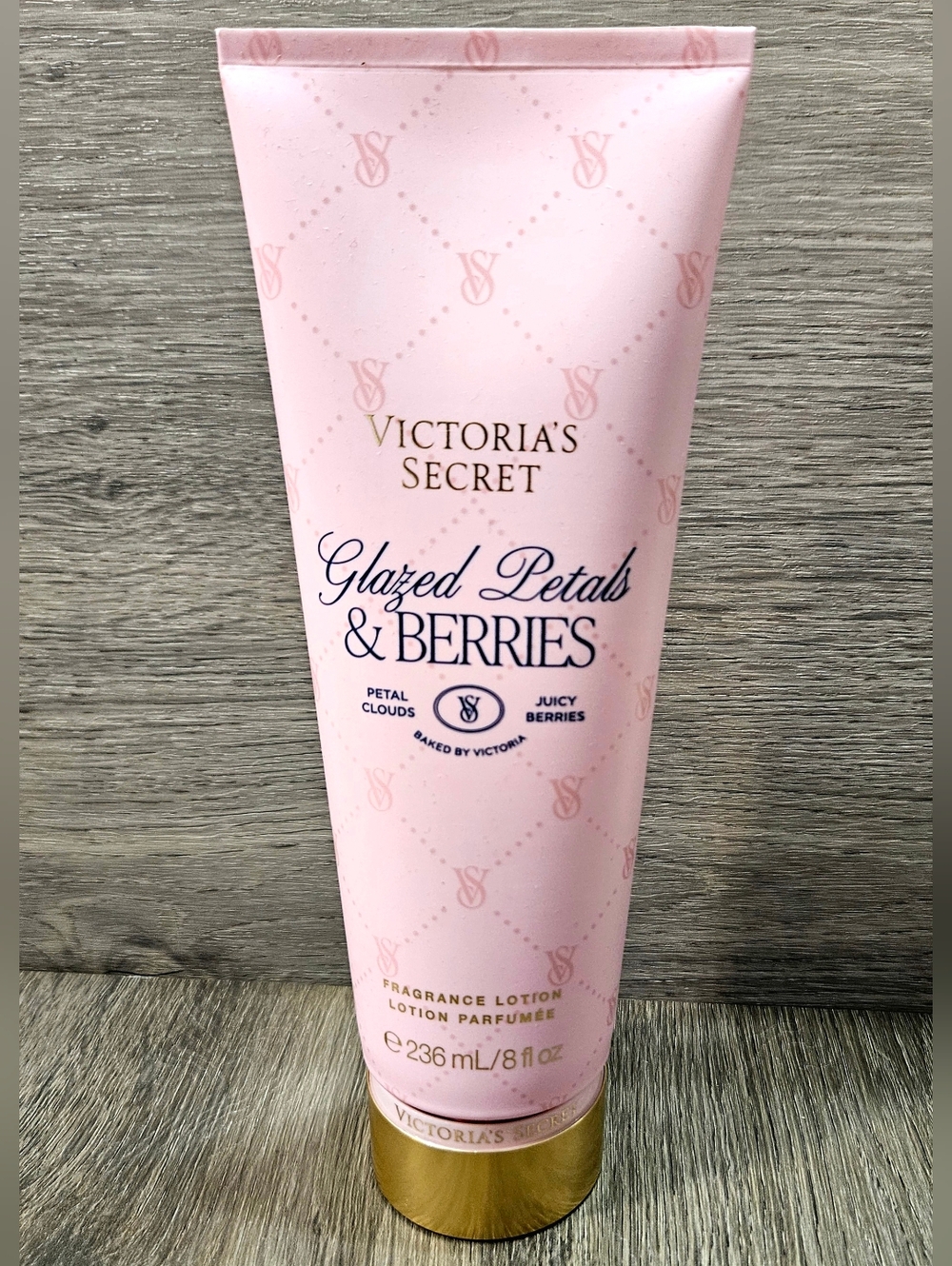 Victoria's Secret Glazed Petals & Berries Body Lotion 8oz NEW Msrp $20 Sold Out